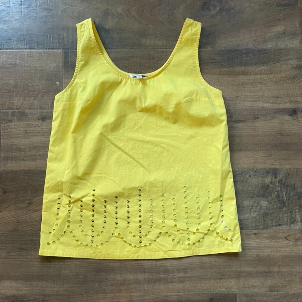 GAP Yellow Eyelet Tank Top XS Cotton Blend‎ Scalloped Hem Blouse - Womens XS
